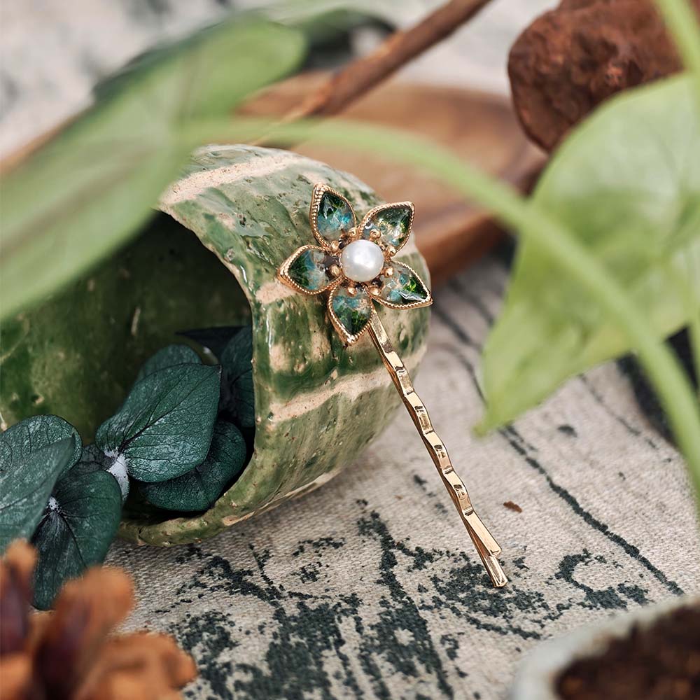 Jadeite Green Five-Star Flower Hairpin with Colored Stone Inlay