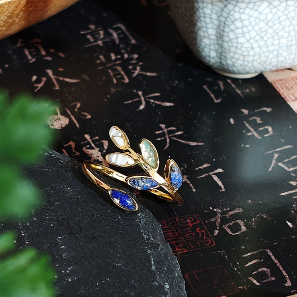 Color Stone Inlay Adjustable Ring – Olive Branch, Blue-and-White