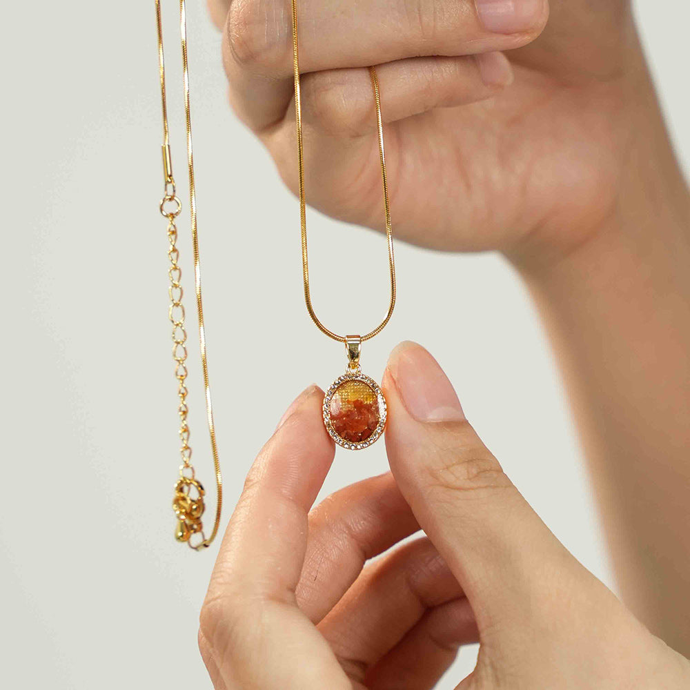 Color Stone Inlay Necklace – Red