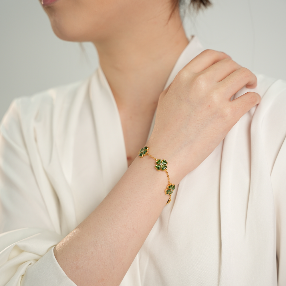 Clover-Shaped Gemstone Inlay Bracelet, Style B: Emerald Green Collection
