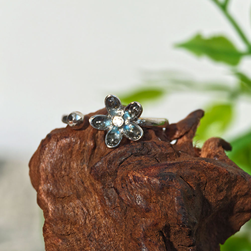 Color Stone Inlay Silver Ring – Obsidian Daisy