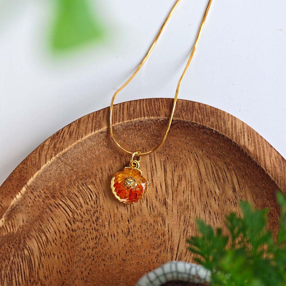 Color Stone Inlay Necklace Shell Blazing Red Collection