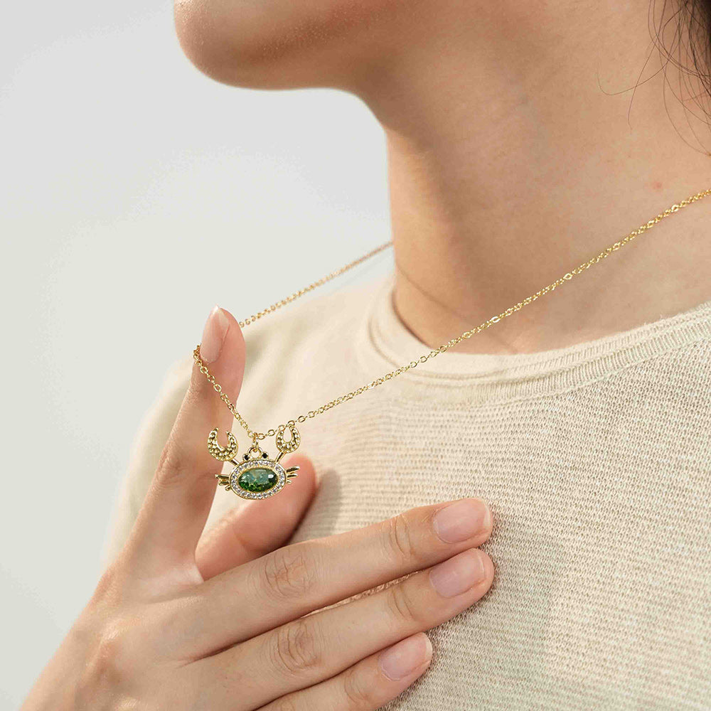 Color Stone Inlaid Emerald Green Crab Necklace