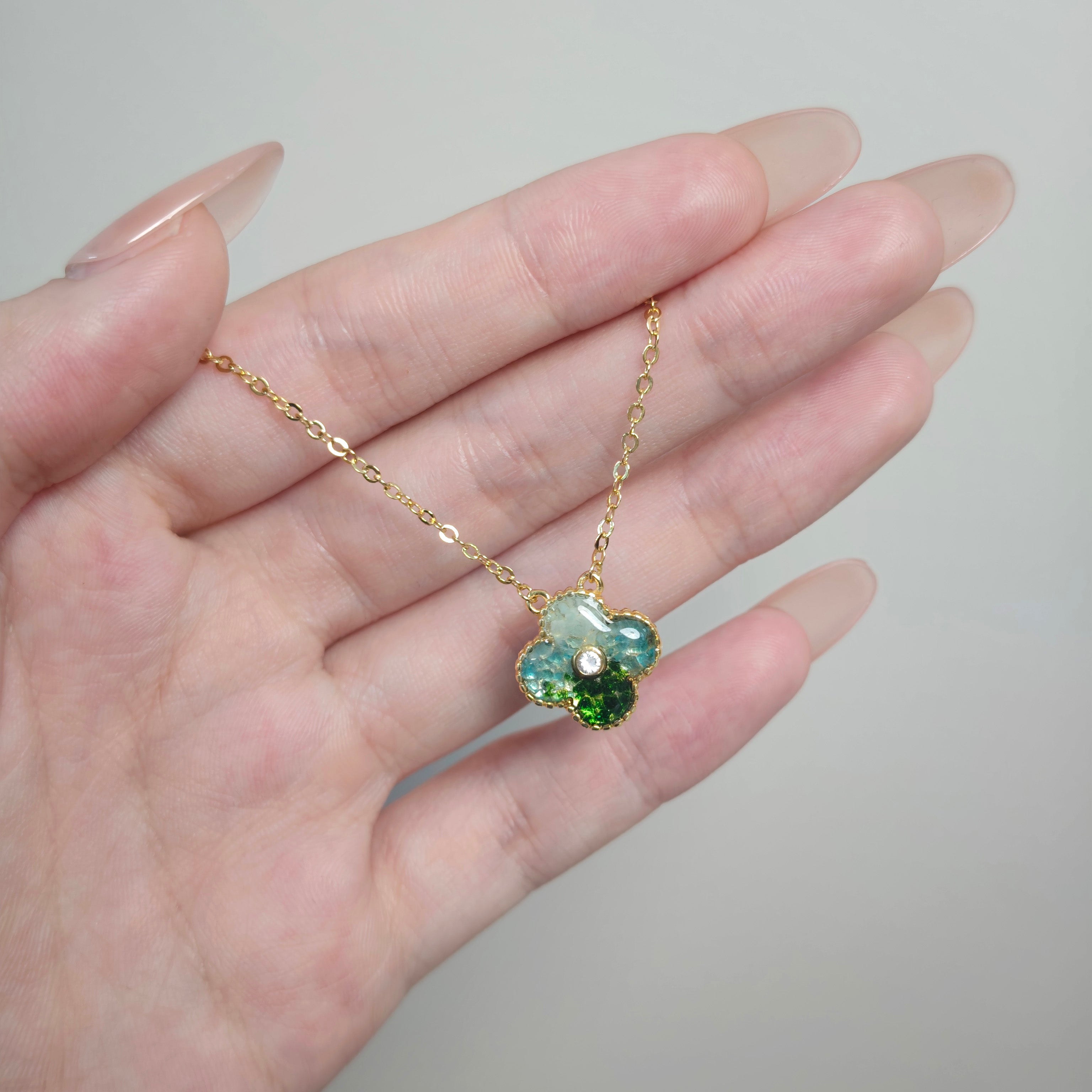 Double-Sided Clover Necklace – Verdant Green