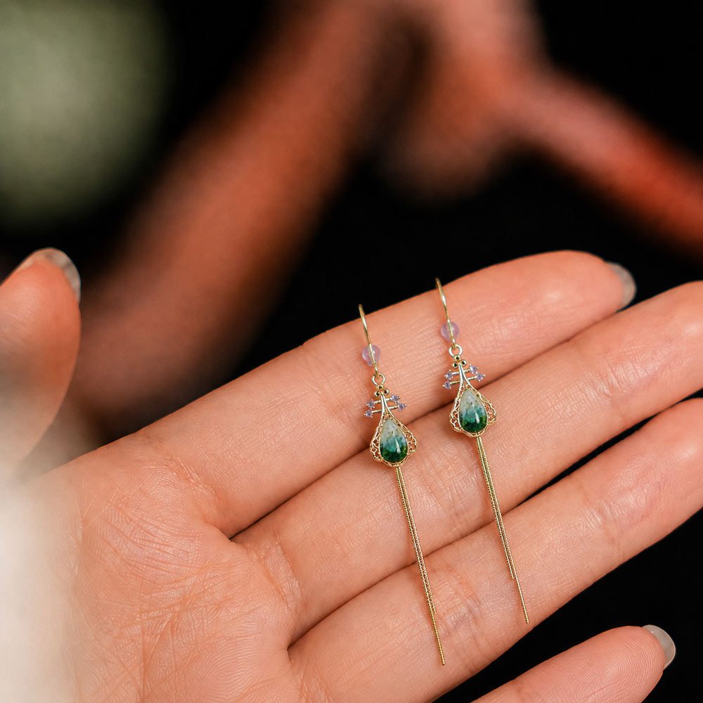 Colored Stone Inlaid Tassel Pipa Earrings Emerald Green Series
