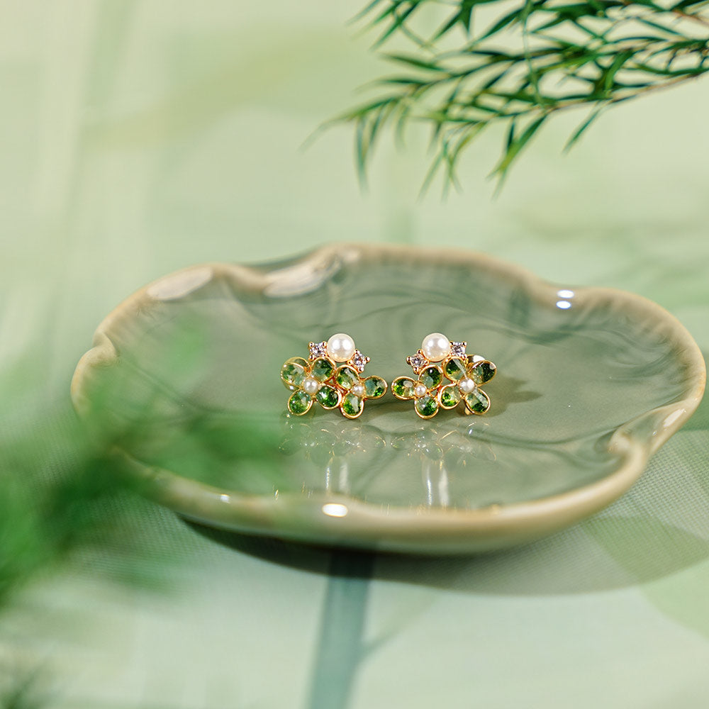 Color Stone Inlay Studs – Pearl & Four-Leaf, Emerald Green
