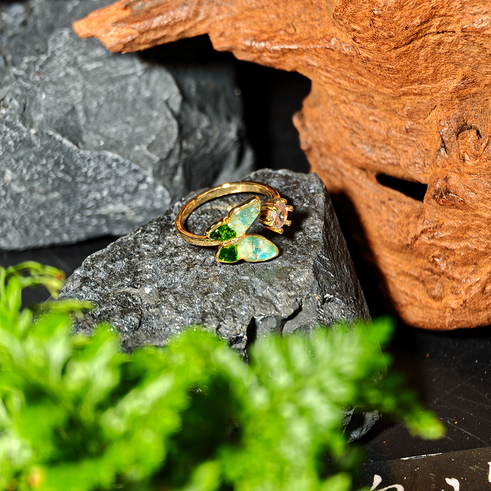 Colored Stone Inlaid Jade Green Gradient Butterfly Ring