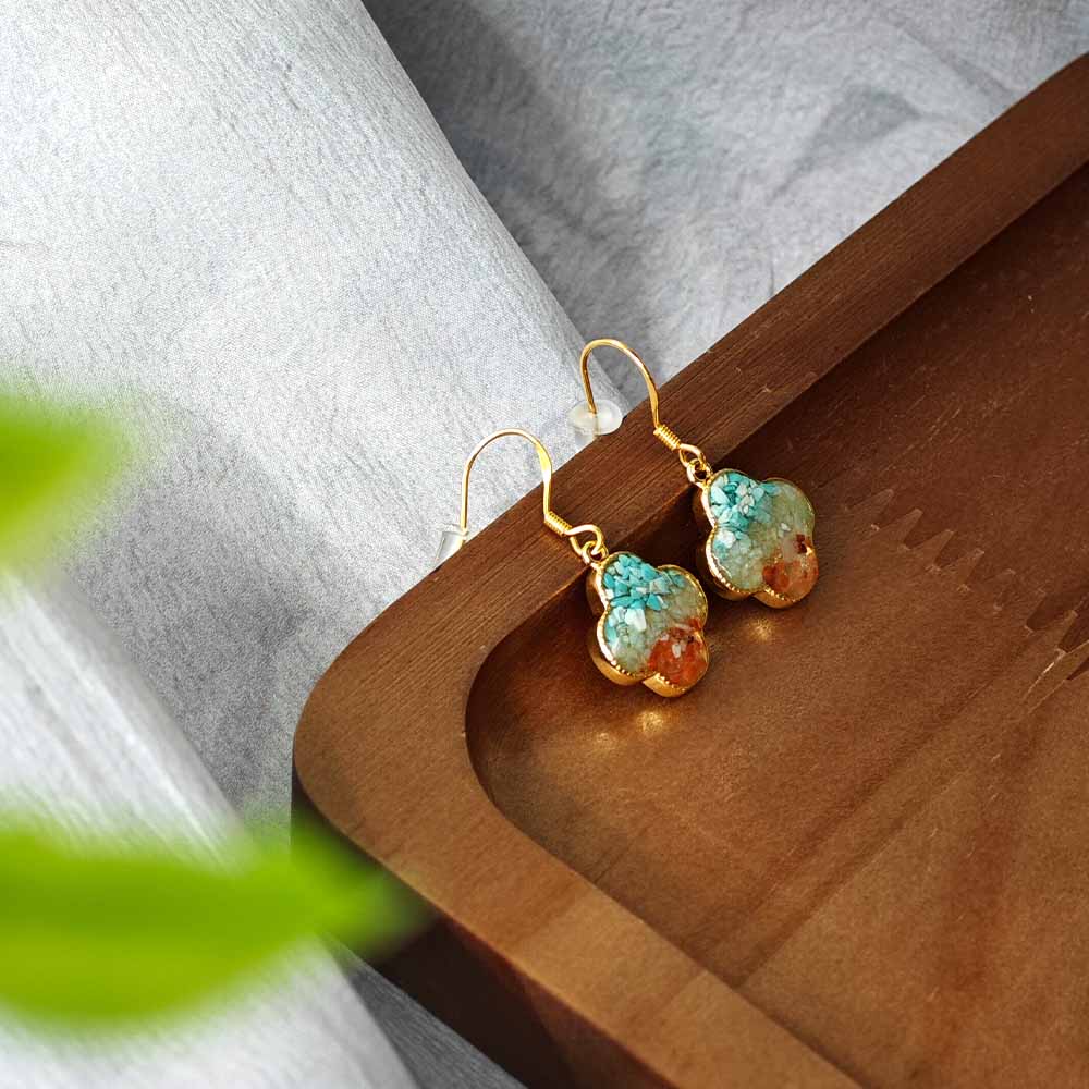 Color Stone Inlay Earrings: Dunhuang Red Four-Leaf Clover Design
