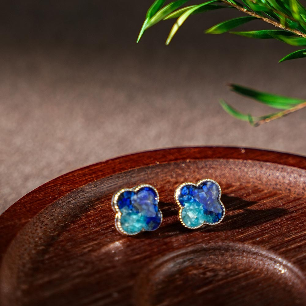 Color Stone Inlay Silver Four-Leaf Clover Stud Earrings – Royal Blue Gradient Series