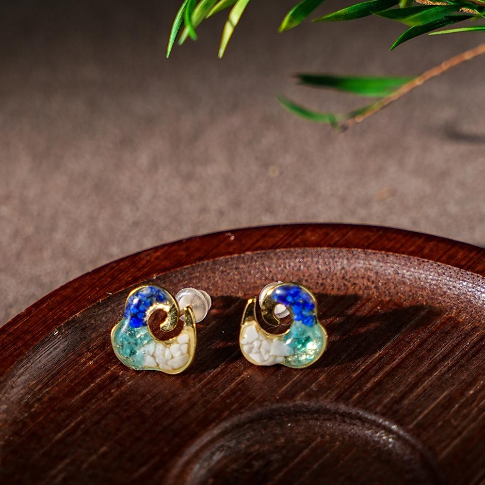 Color Stone Inlay Earrings – Blue & White Swirling Cloud