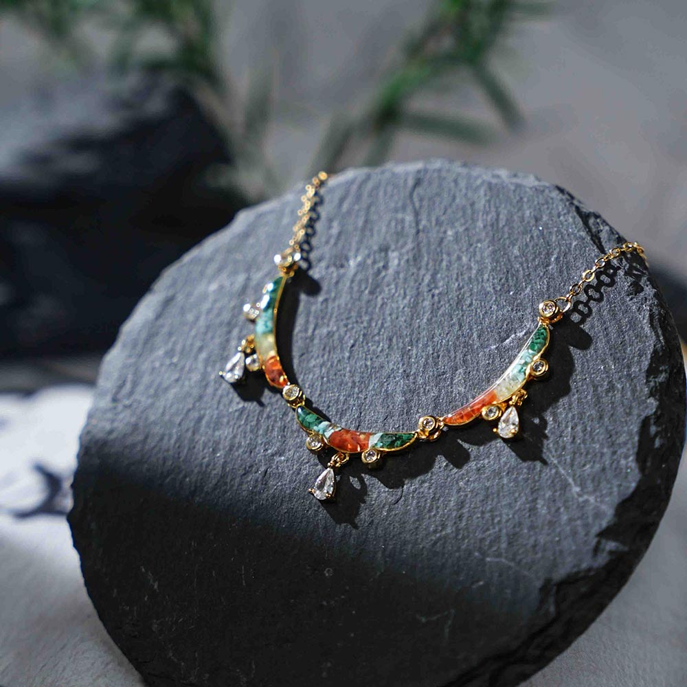 Color Stone Inlaid Dunhuang Yingluo Necklace
