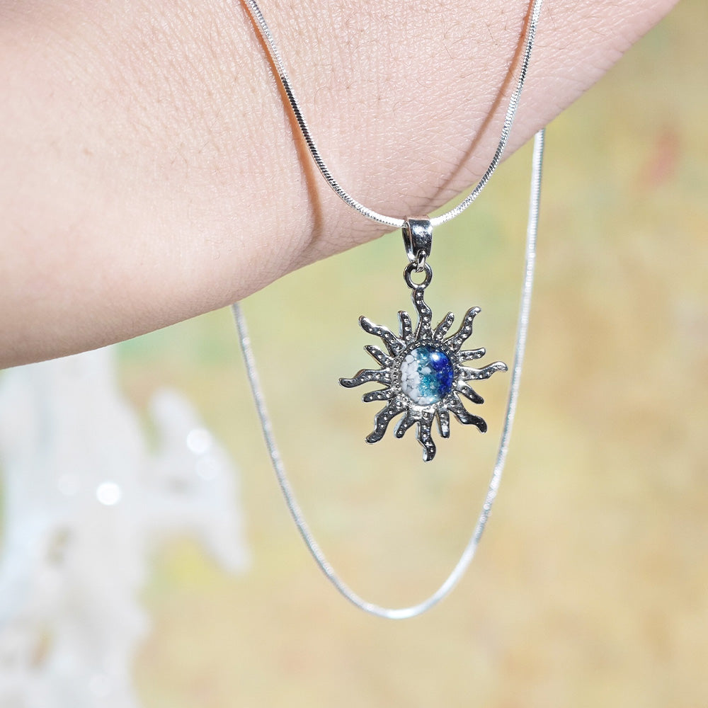 Color Stone Inlay Silver Sun Necklace – Blue & White