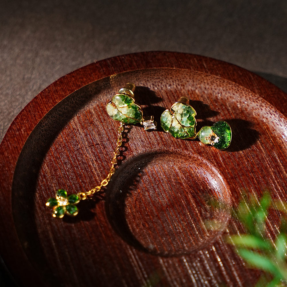 Jade Green Asymmetrical Gourd Flower Earrings