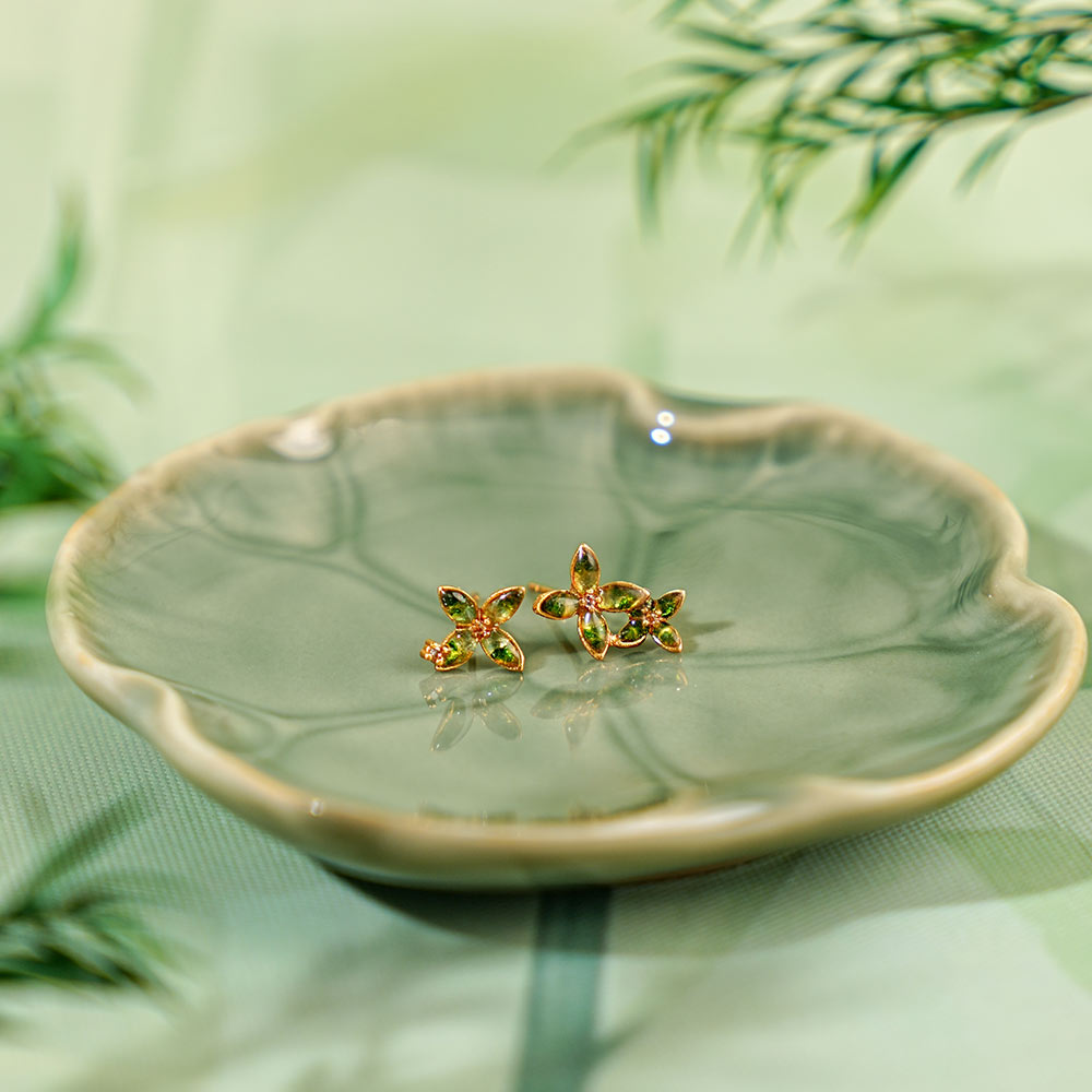 Color Stone Inlay Asymmetrical Osmanthus Stud Earrings - Prosperous Red Series