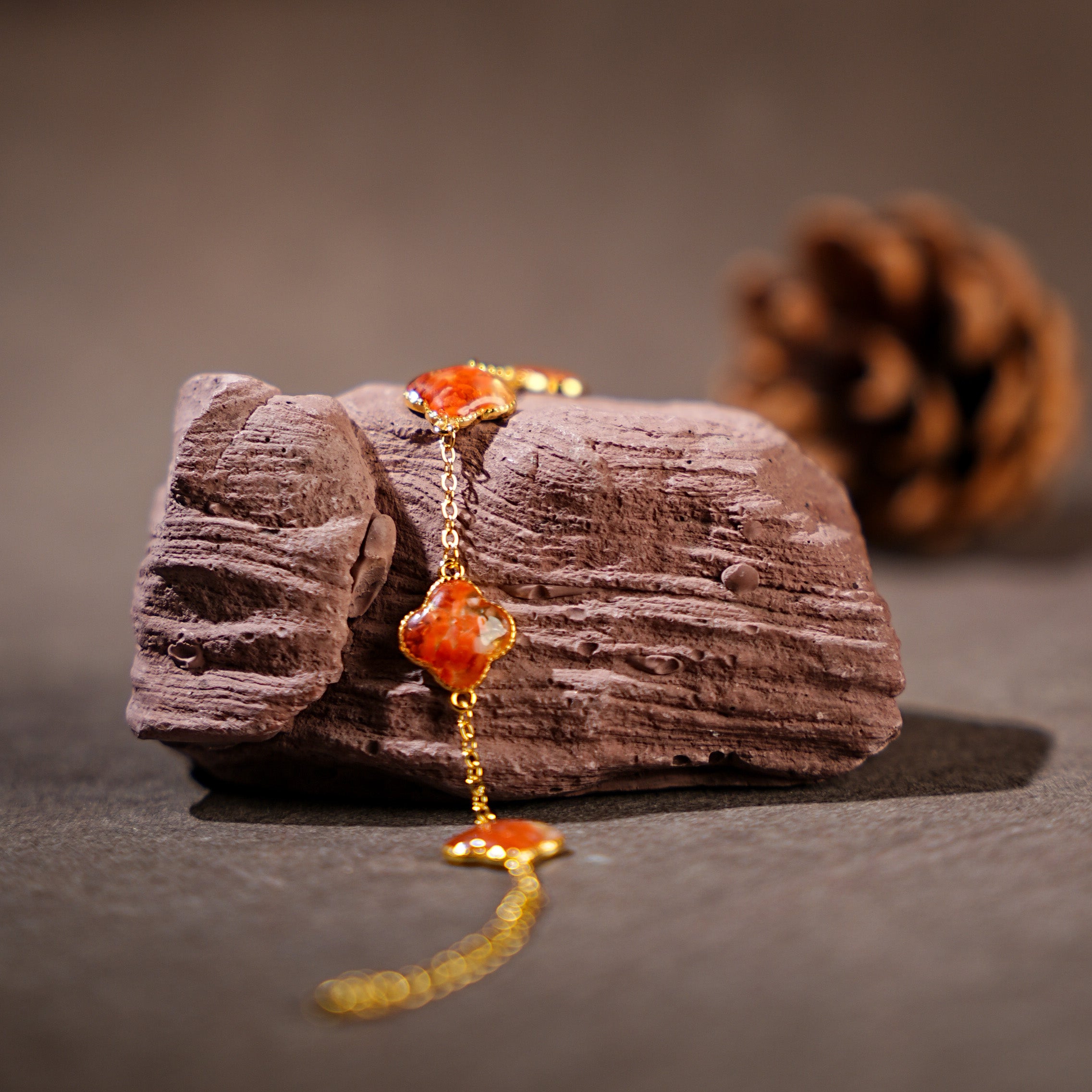 Bracelet – Four-Leaf Clover, Prosperous Red Series