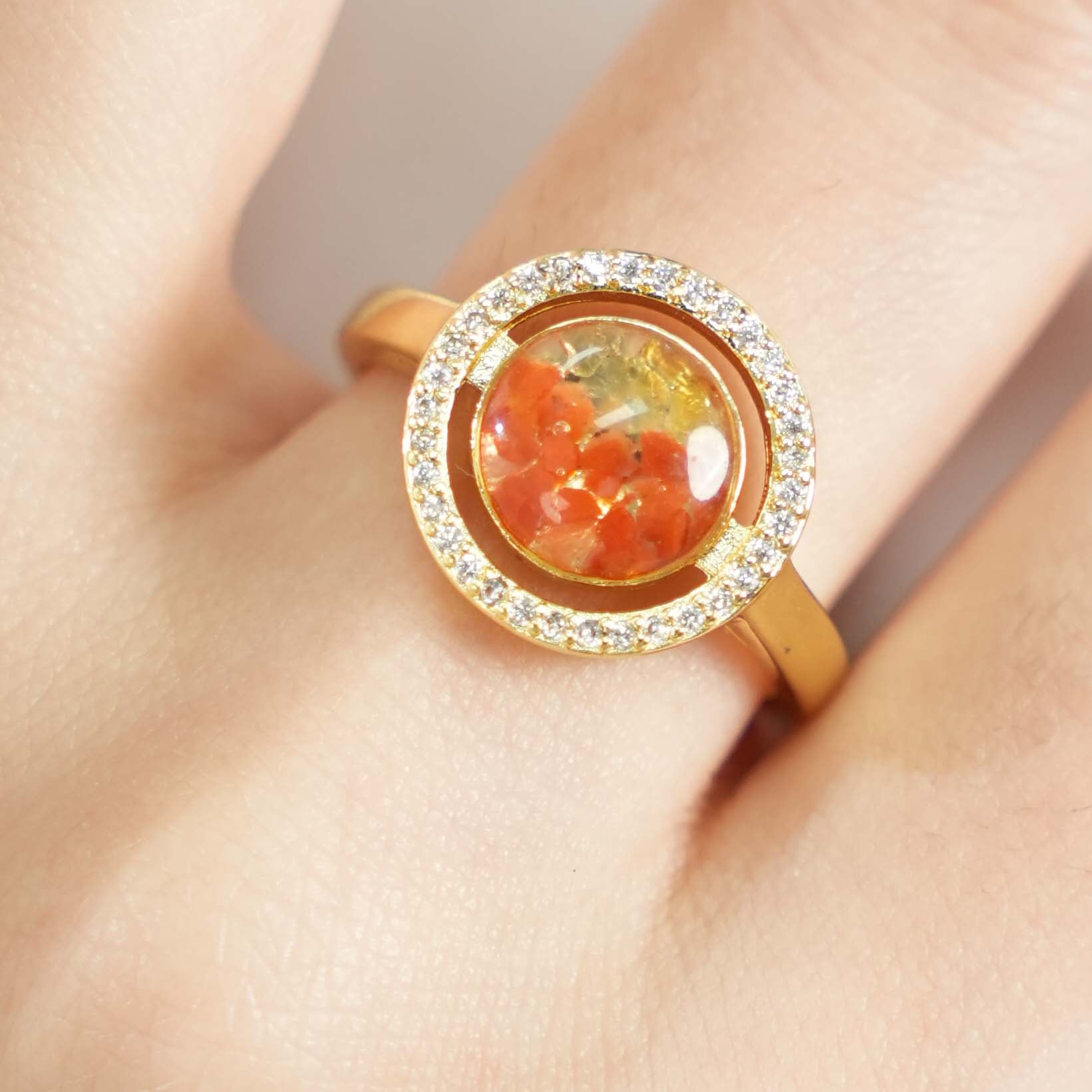 Red Prosperous Big Round Bean Ring Inlaid with Colored Stones
