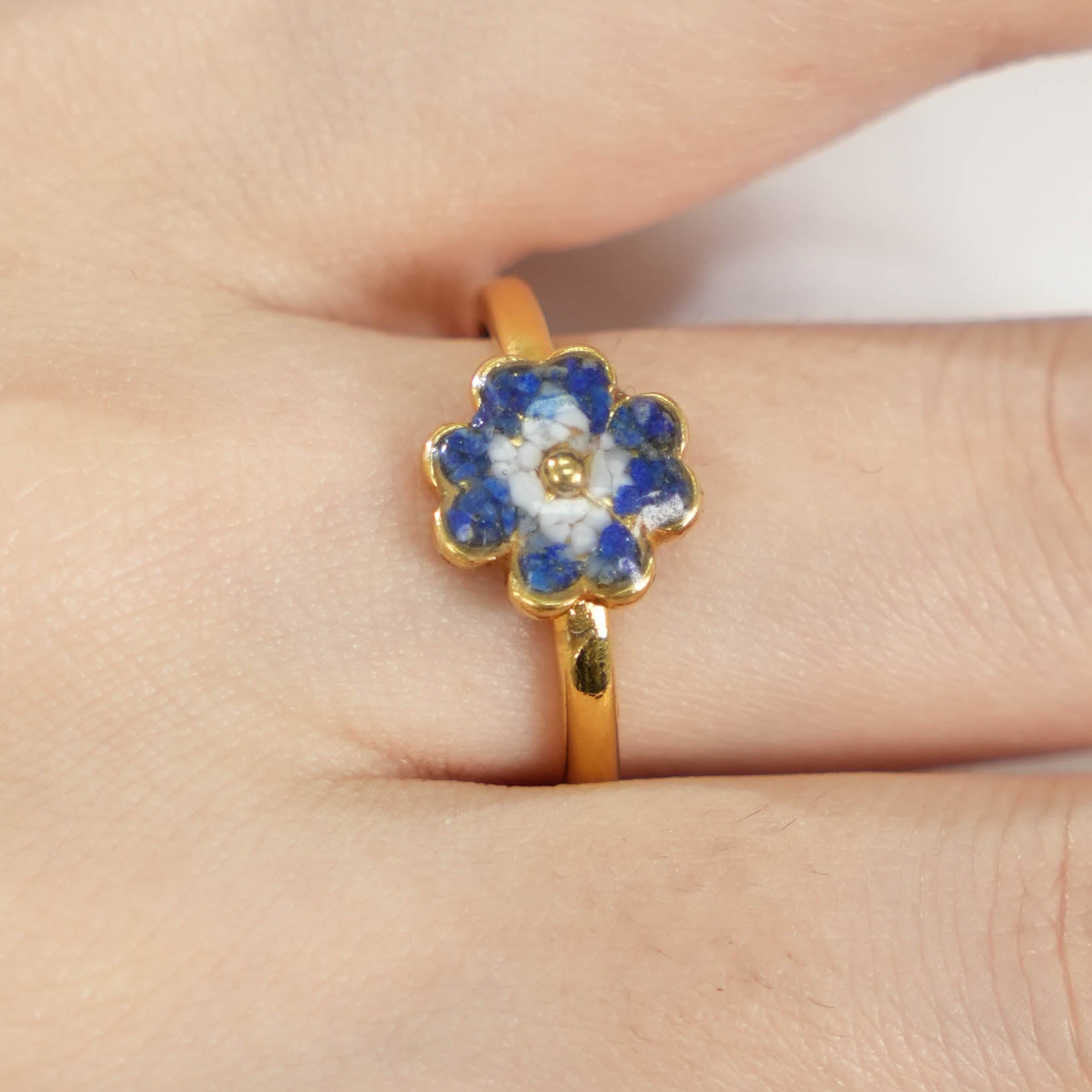 Color Stone Inlay Blue & White Four-Leaf Clover Adjustable Ring