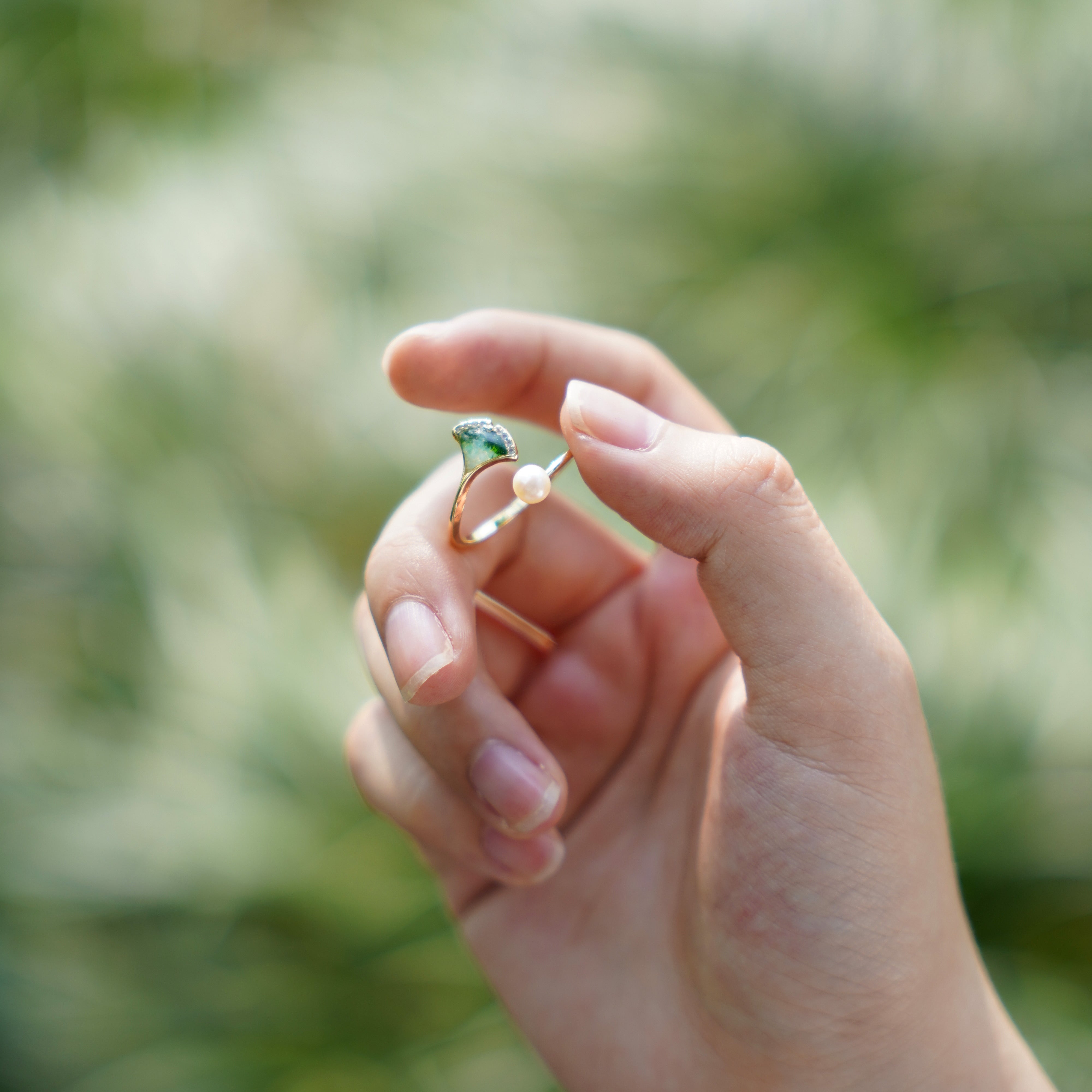 Rainbow Stone Inlay Jadeite Green Gradient Ginkgo Leaf Pearl Ring
