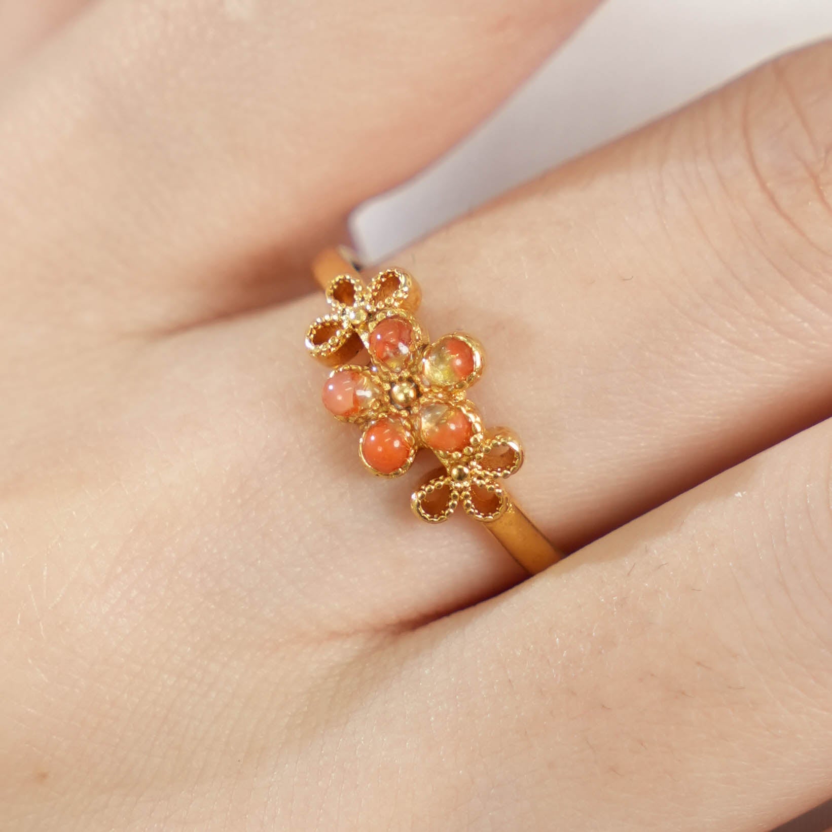 Colored Stone Inlaid Five-Petal Flower Ring - Red & Prosperous Series
