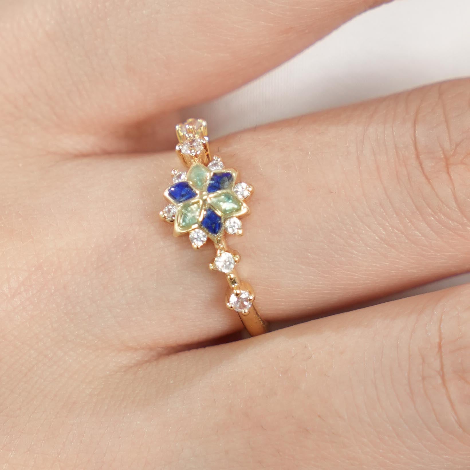 Color Stone Inlay Blue & White Snowflake Ring