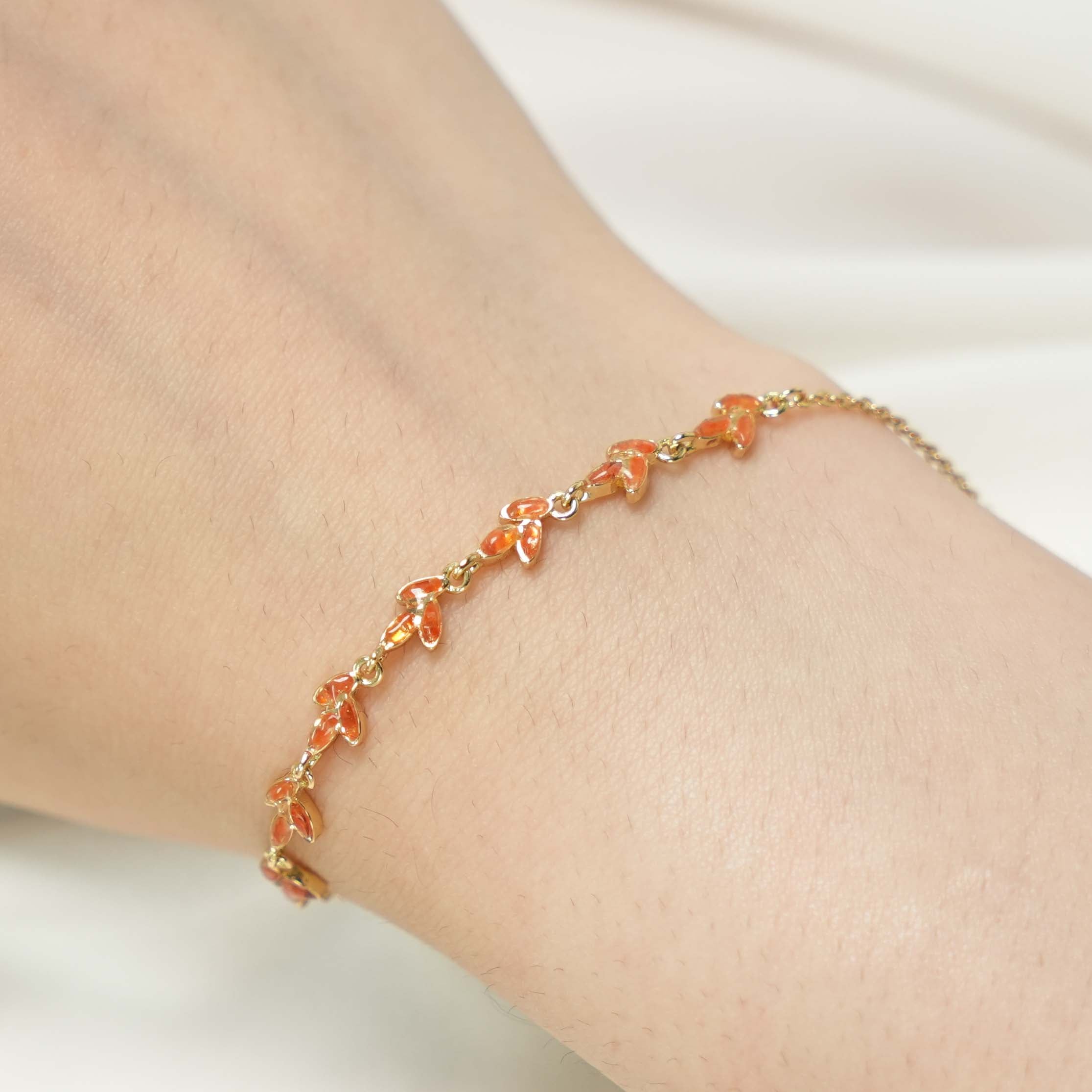 Color Stone Inlay Bracelet – Tiny Leaf, Prosperous Red Series