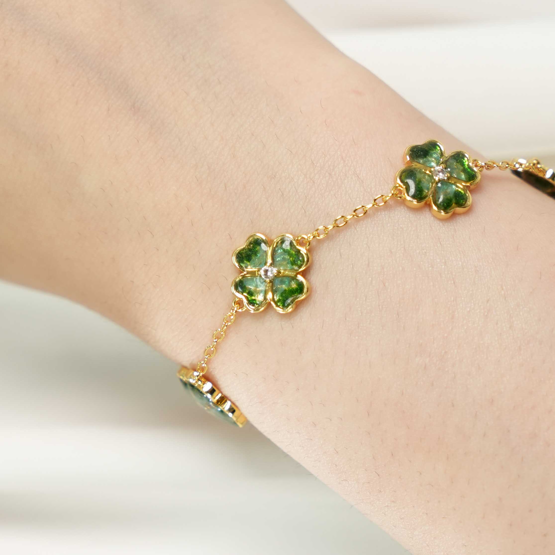 Clover-Shaped Gemstone Inlay Bracelet, Style B: Emerald Green Collection