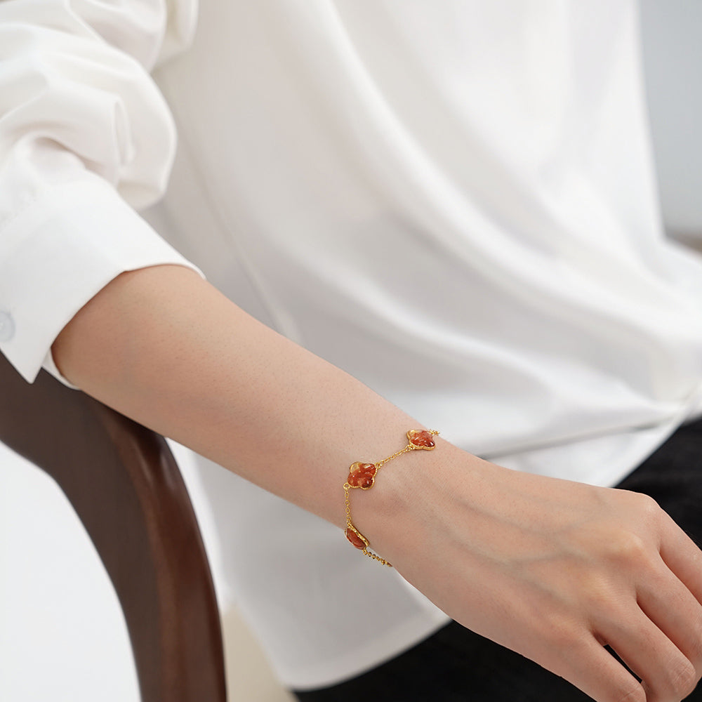 Color Stone Inlay Bracelet – Four-Leaf Clover, Prosperous Red Series