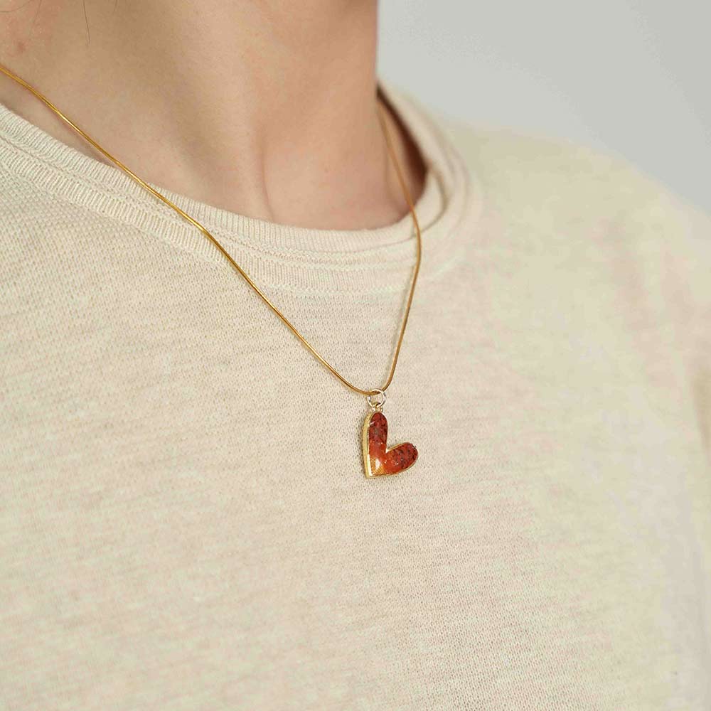 Color Stone Inlay Necklace – Heart B, Vibrant Red