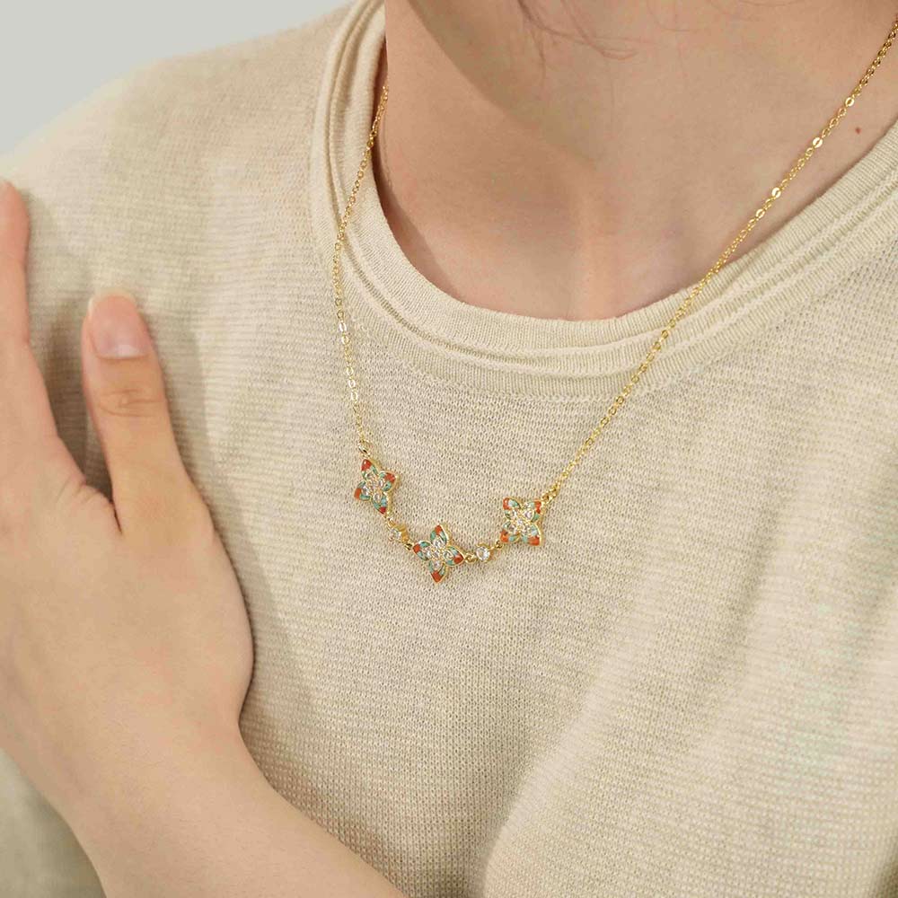 Color Stone Inlay Pointed Four-Leaf Clover Necklace – Dunhuang Series