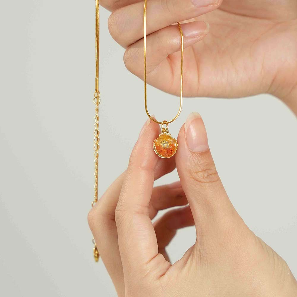 Color Stone Inlay Necklace Shell Blazing Red Collection