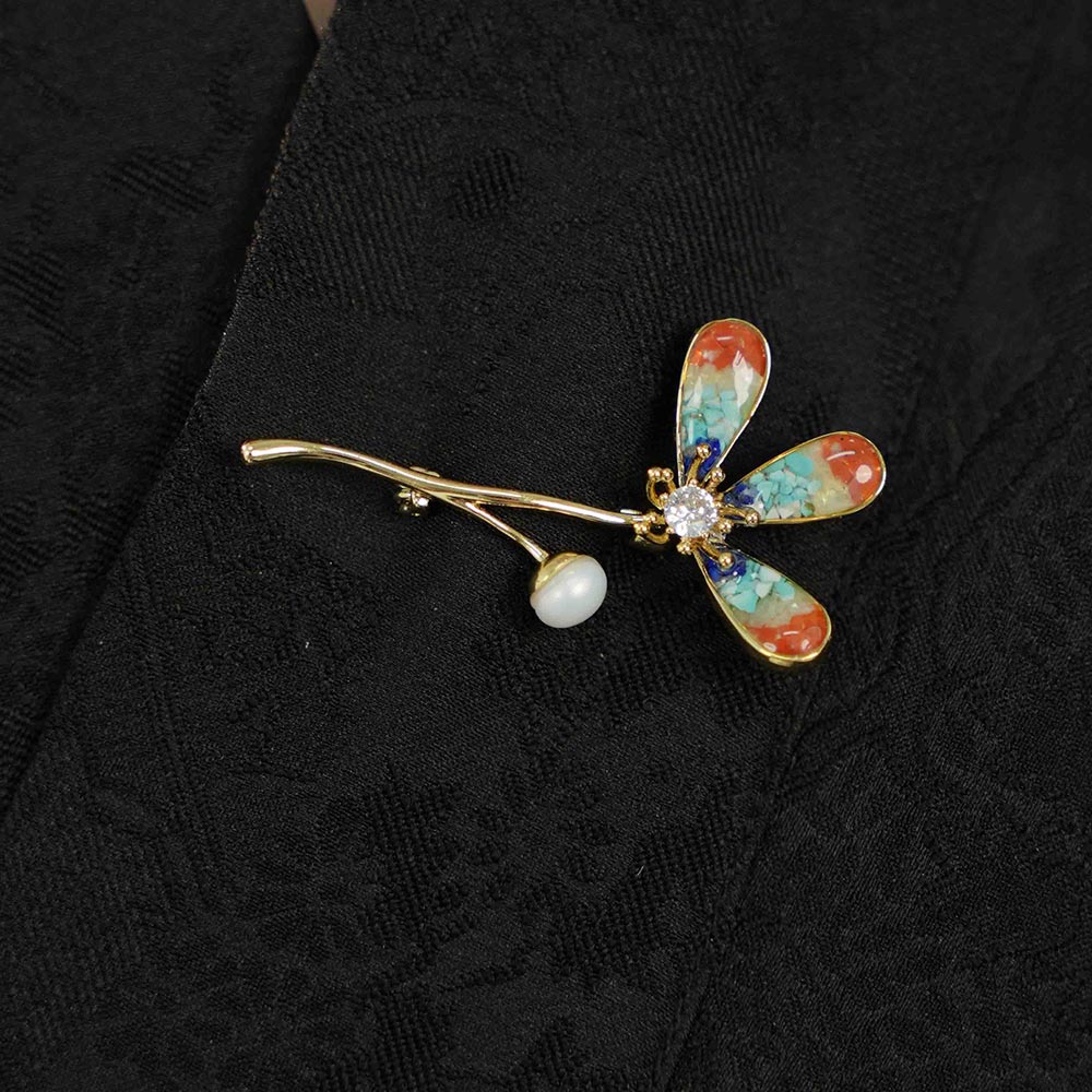 Color Stone Inlay Clover Brooch – Dunhuang Red