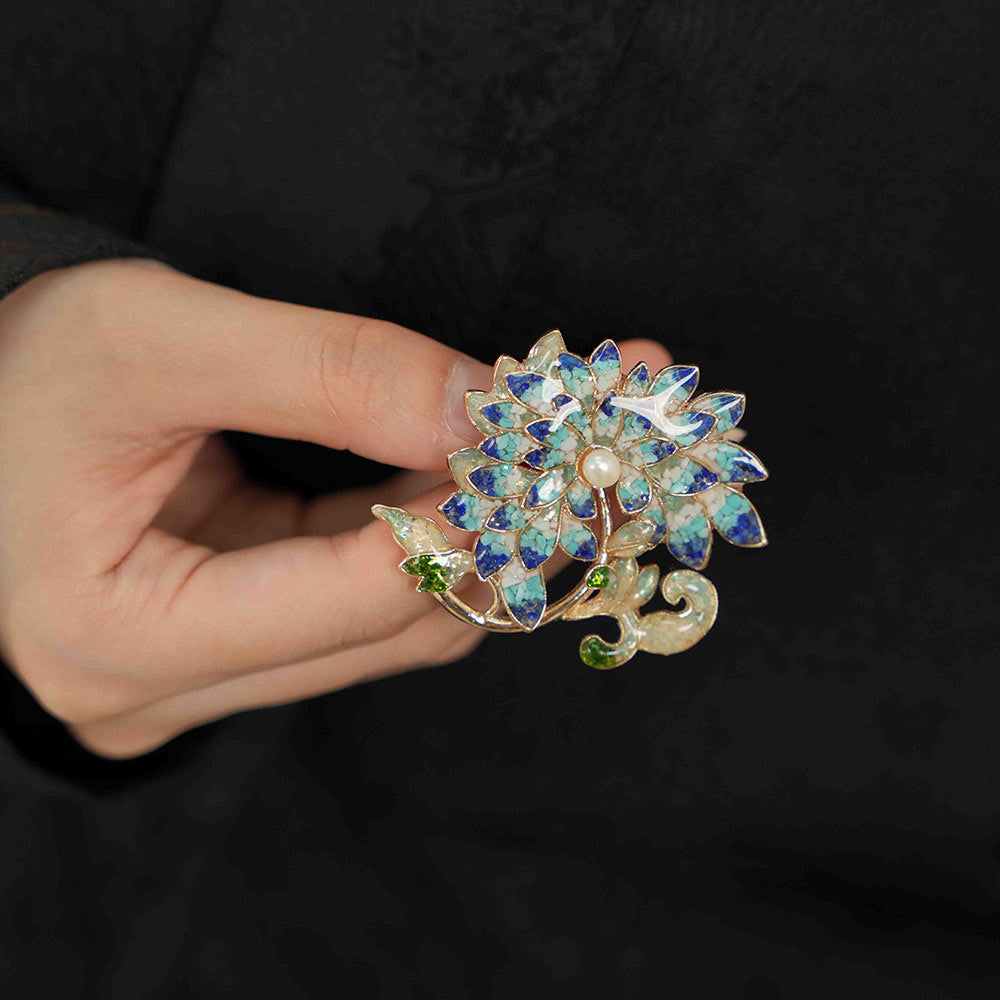 Color Stone Inlay Brooch – Chrysanthemum, Blue & White