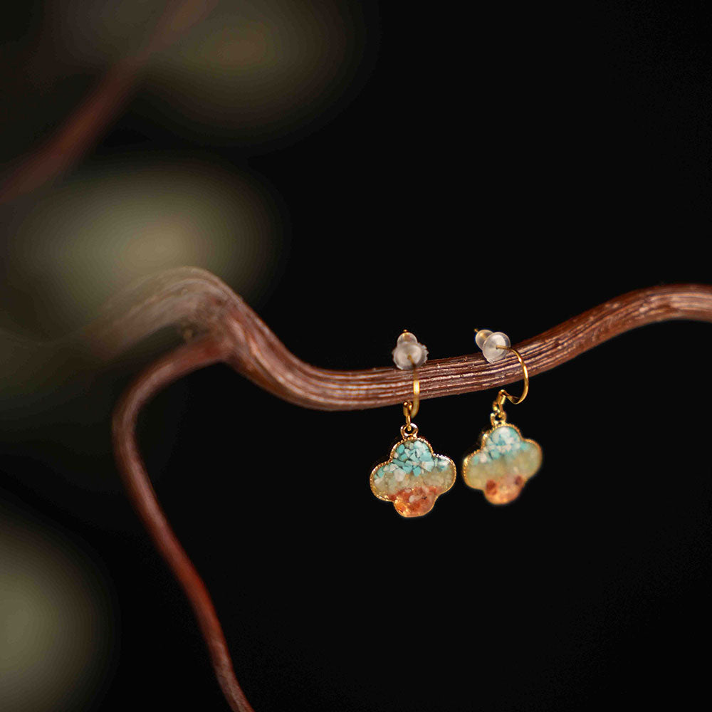 Color Stone Inlay Earrings: Dunhuang Red Four-Leaf Clover Design