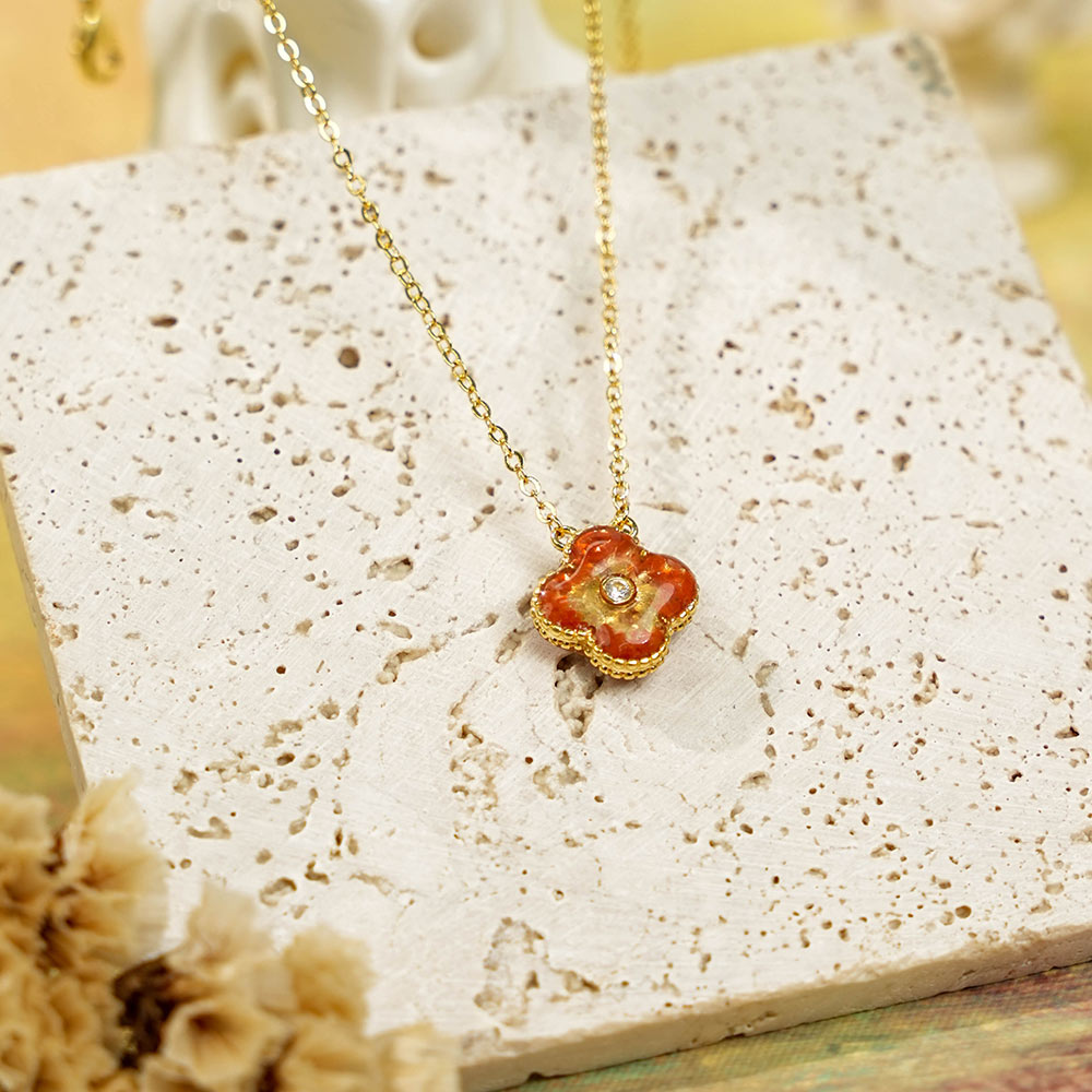 Color Stone Inlay Four-Leaf Clover Necklace – Prosperous Red Double-Sided
