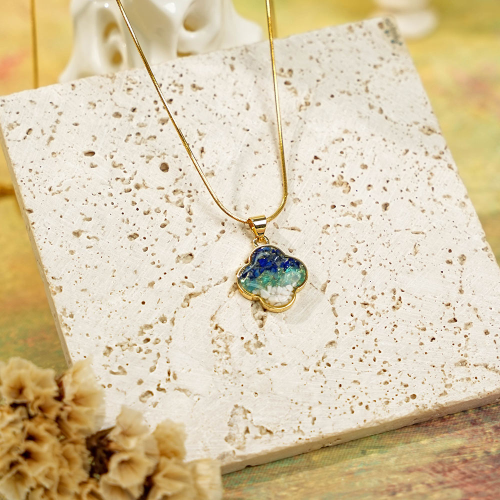Color Stone Inlay Necklace – Single-Sided Clover, Blue & White Style