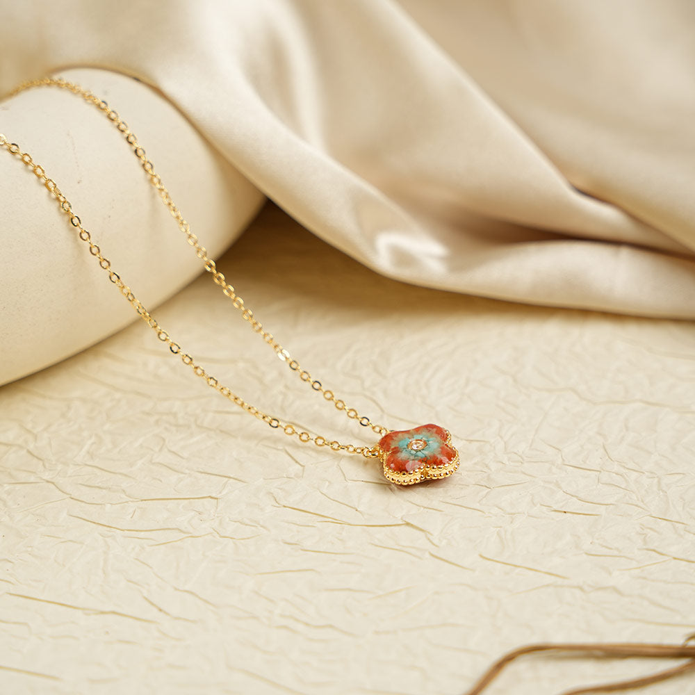 Color Stone Inlay Necklace – Double-Sided Clover, Dunhuang Red