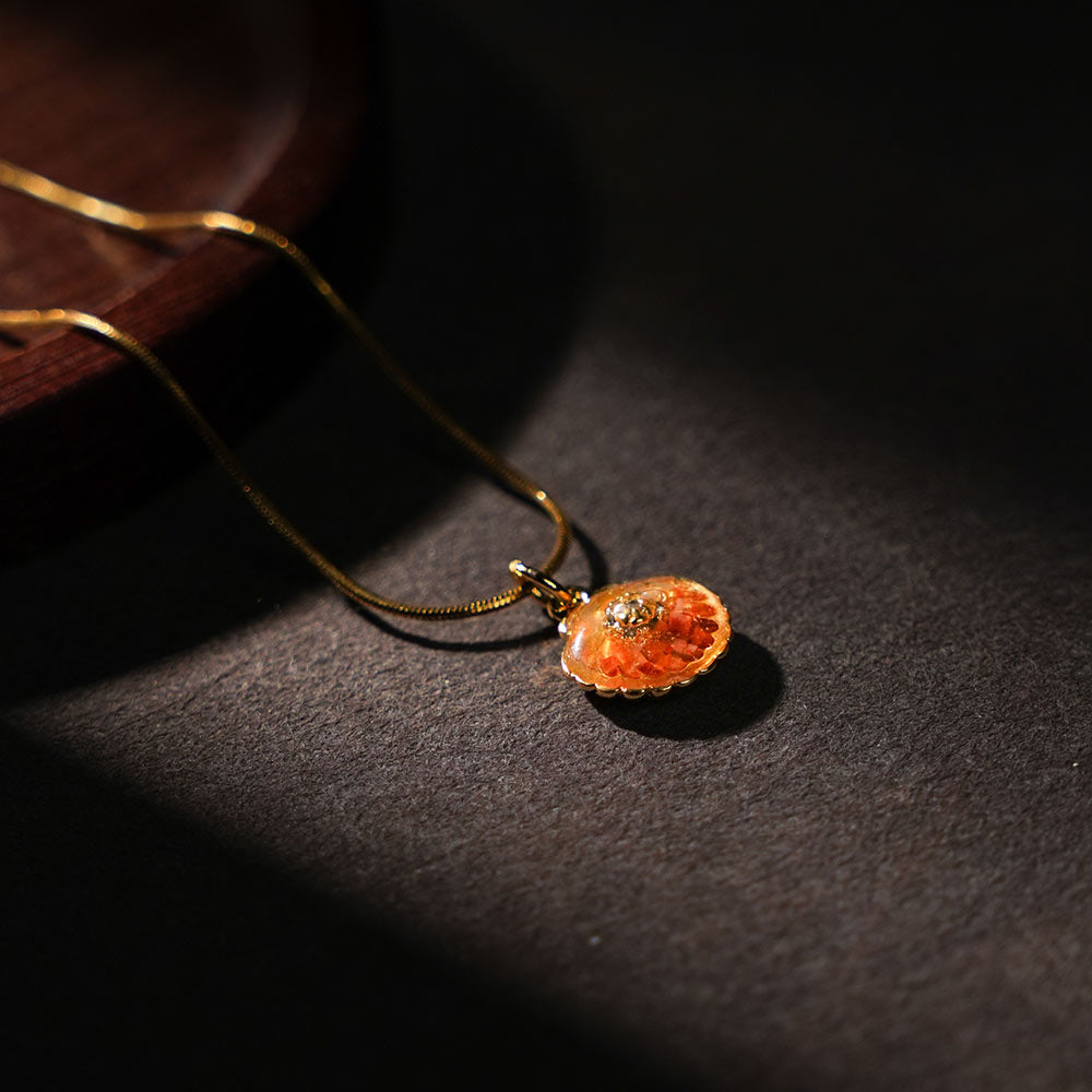 Necklace Shell Blazing Red Collection
