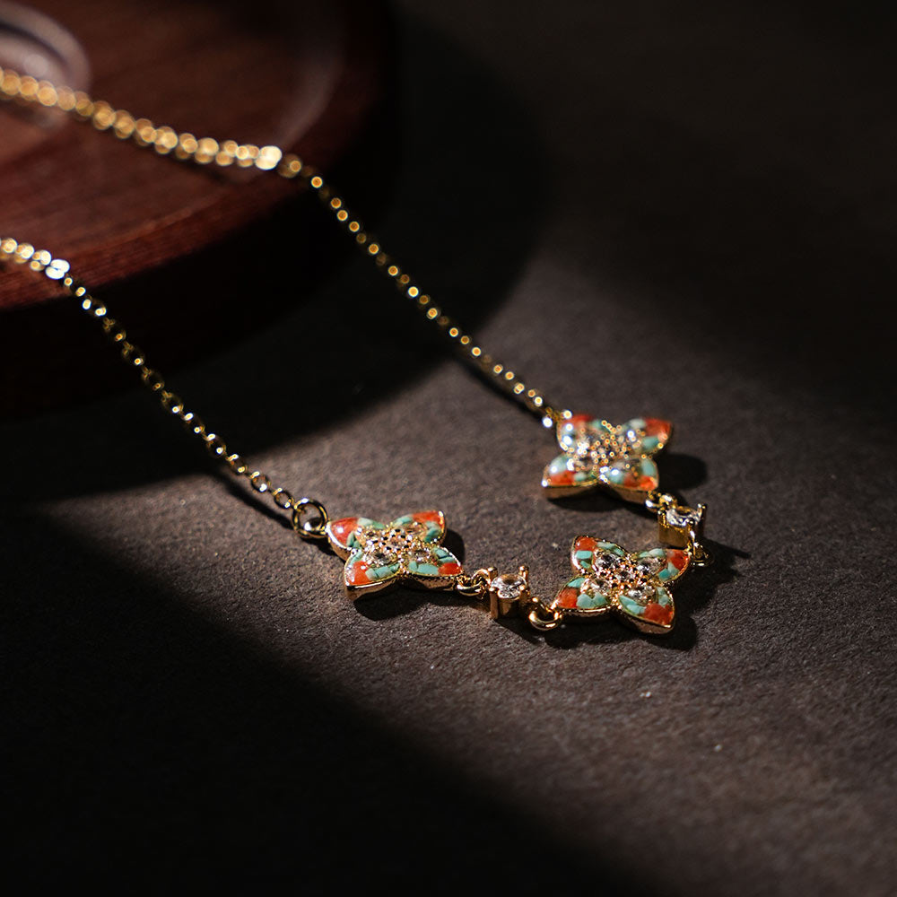 Pointed Four-Leaf Clover Necklace – Dunhuang Series