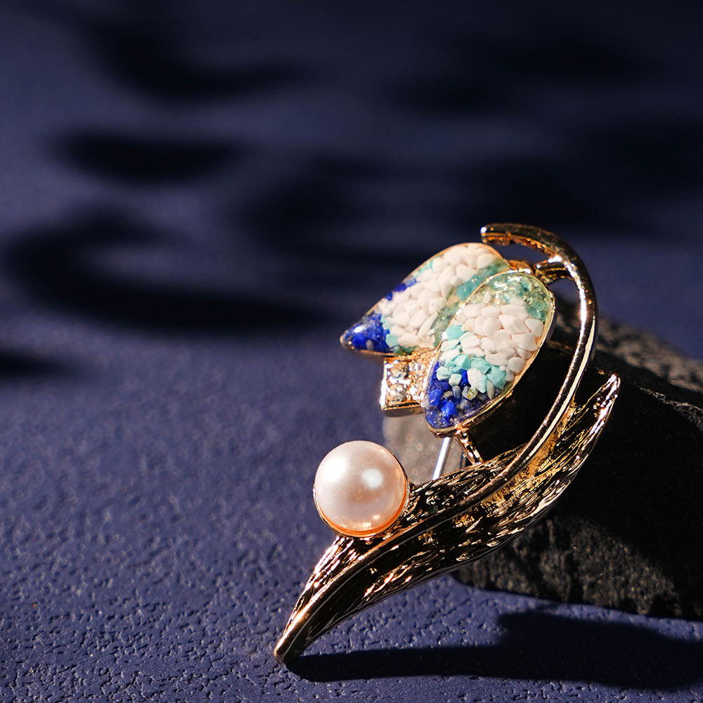Blue-and-White Tulip Brooch