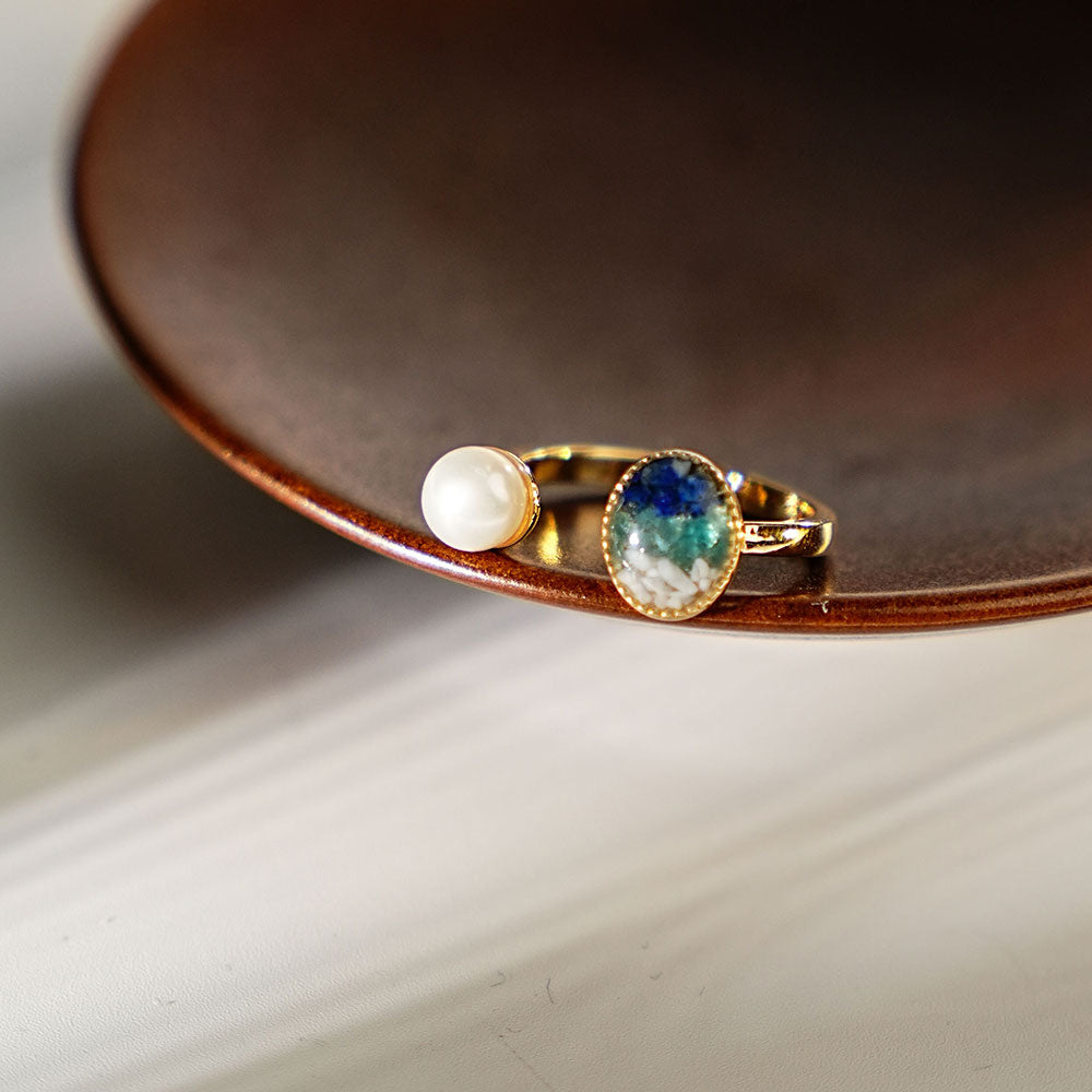 Oval Pearl Ring – Blue & White Series