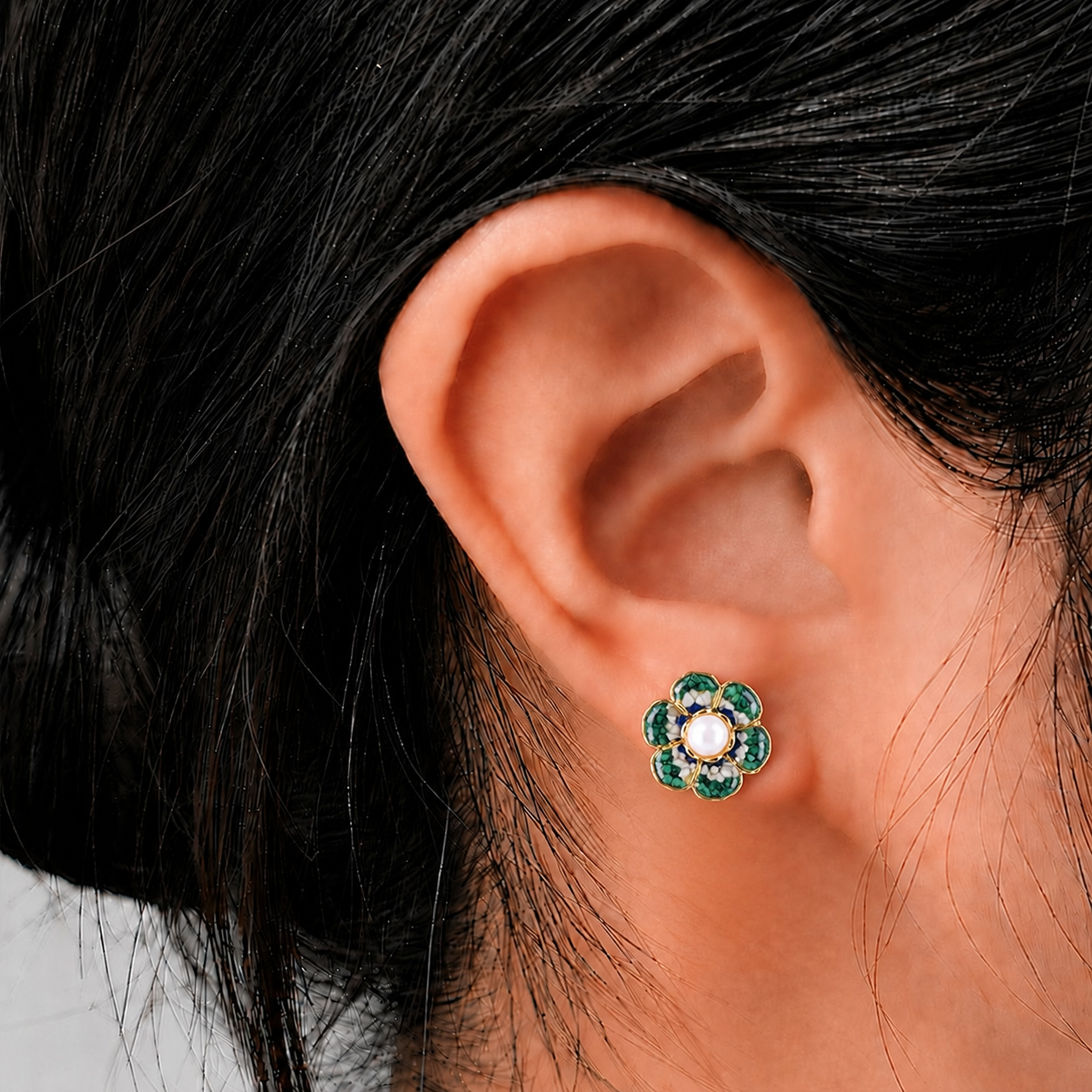 Color Stone Inlay Jade Green Baoxiang Flower Stud Earrings